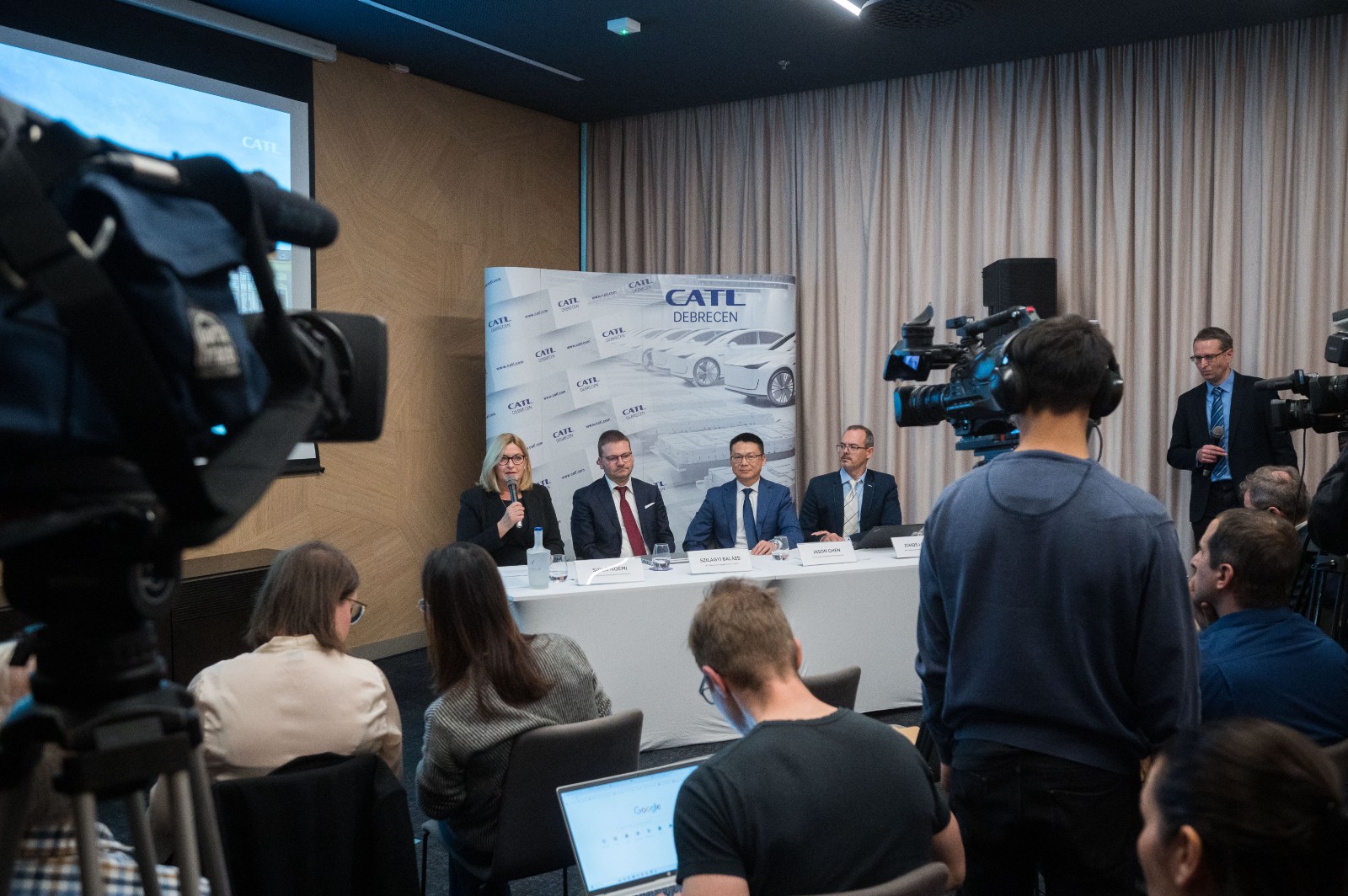 0048-Z62_4141.jpg 0048-Z62_4141.jpg