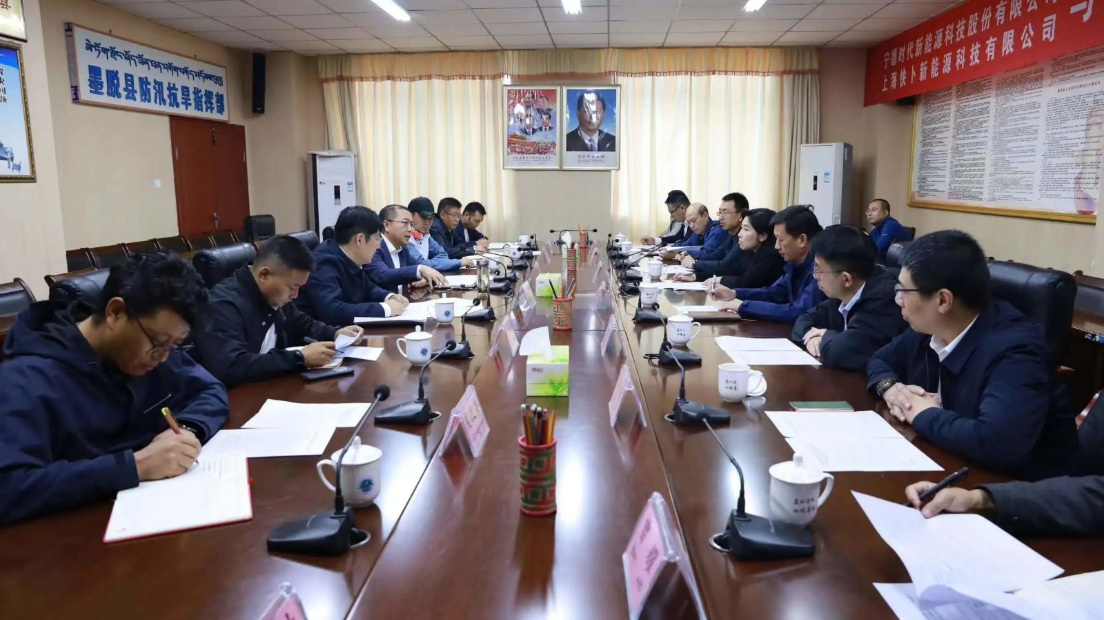 04-捐贈(zèng)協(xié)議現(xiàn)場(chǎng).jpg 04-捐贈(zèng)協(xié)議現(xiàn)場(chǎng).jpg